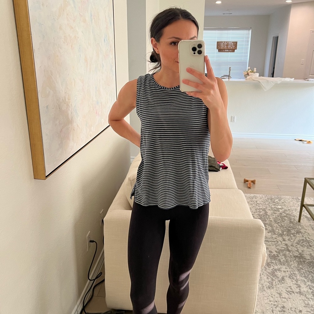 Lululemon tank top